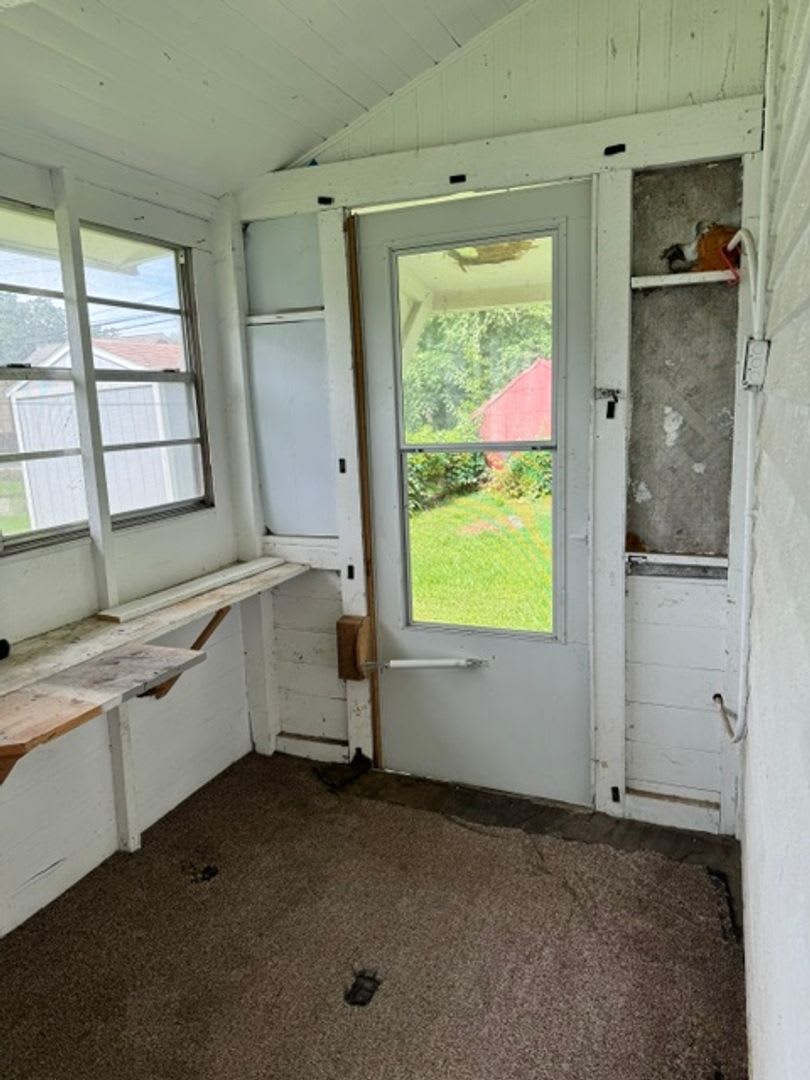 2504 Ave H – photo 4