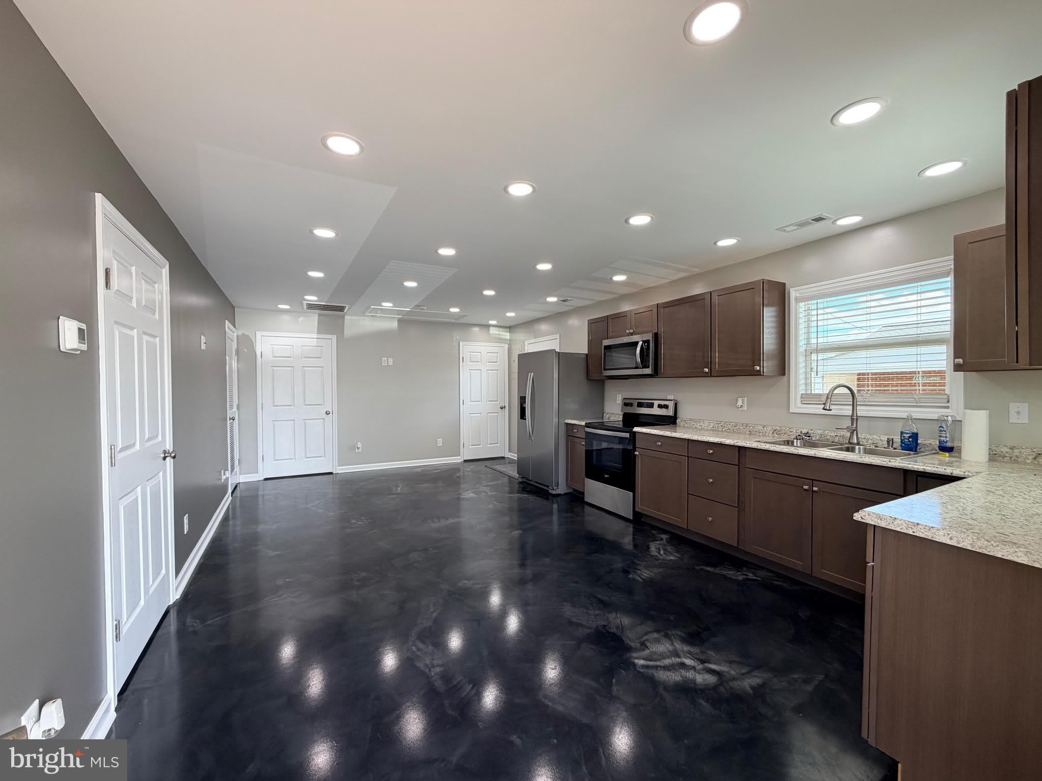 316 MONTICELLO Avenue – photo 3