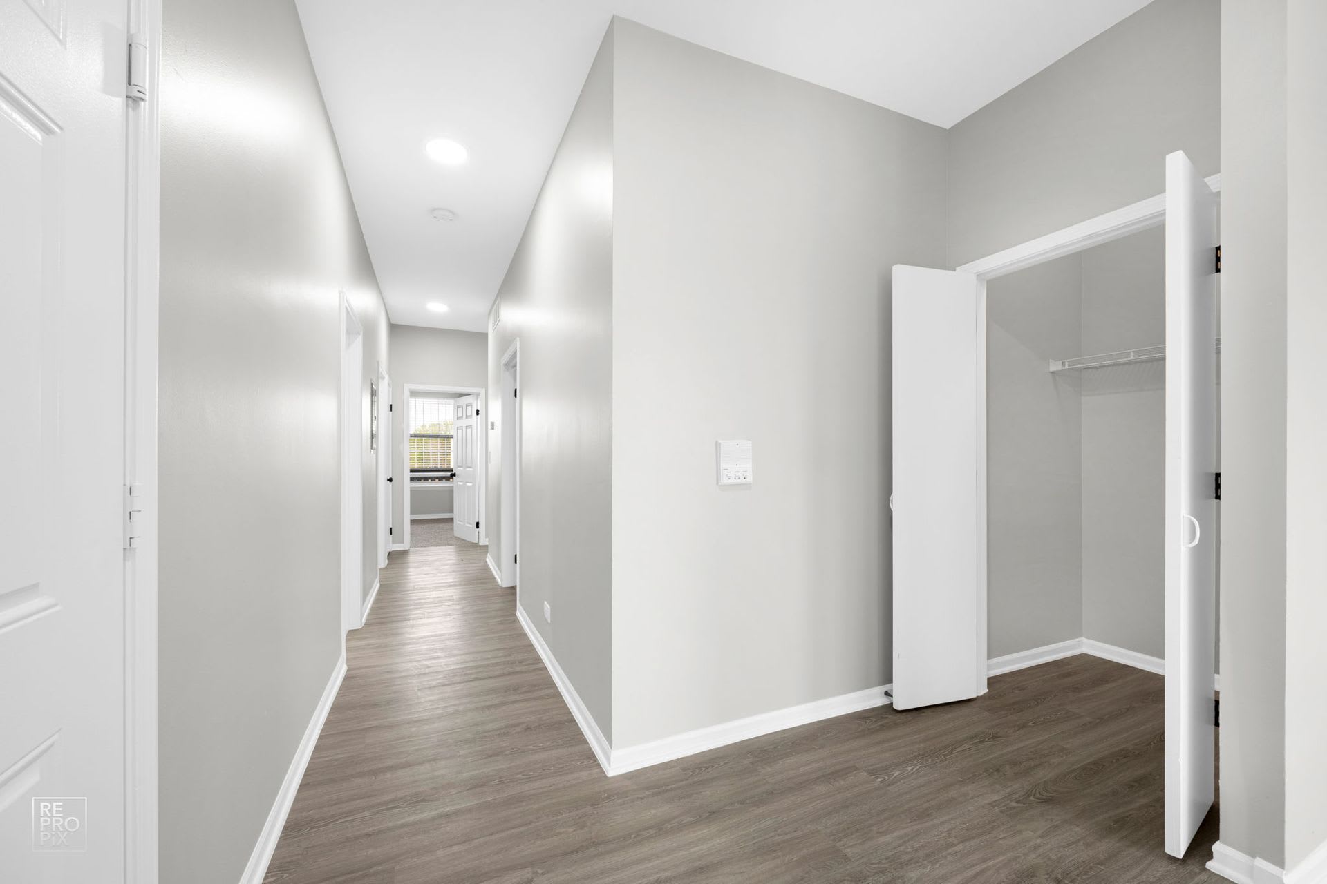 8954 S Commercial Ave – photo 2