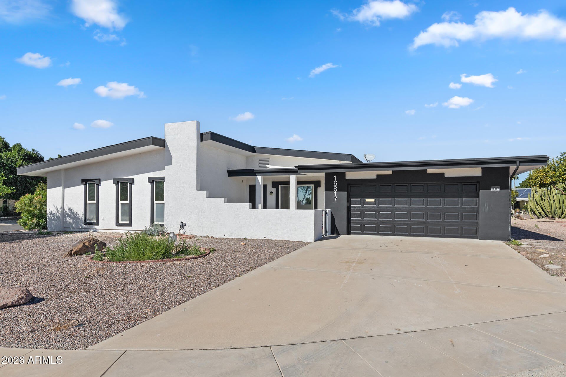 16817 N Meadow Park Drive – photo 2