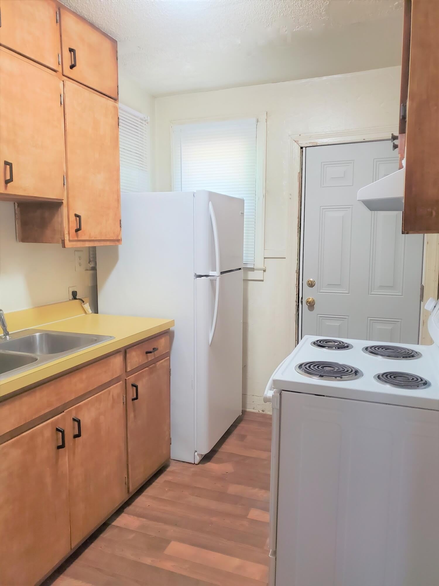 2033 Shirley Avenue – photo 3