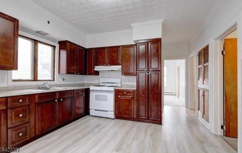 58 Westervelt Ave – photo 3
