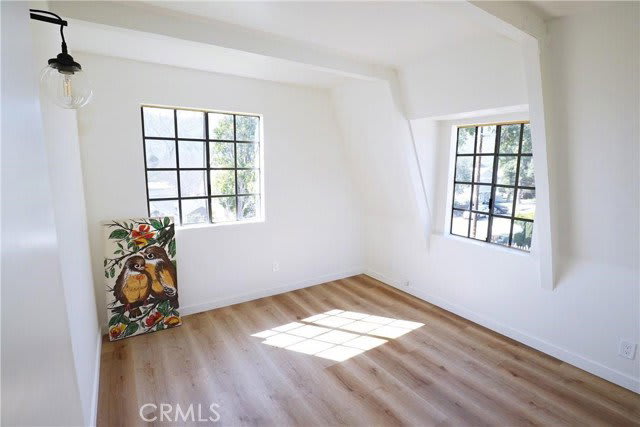 2615 Manhattan Avenue – photo 4