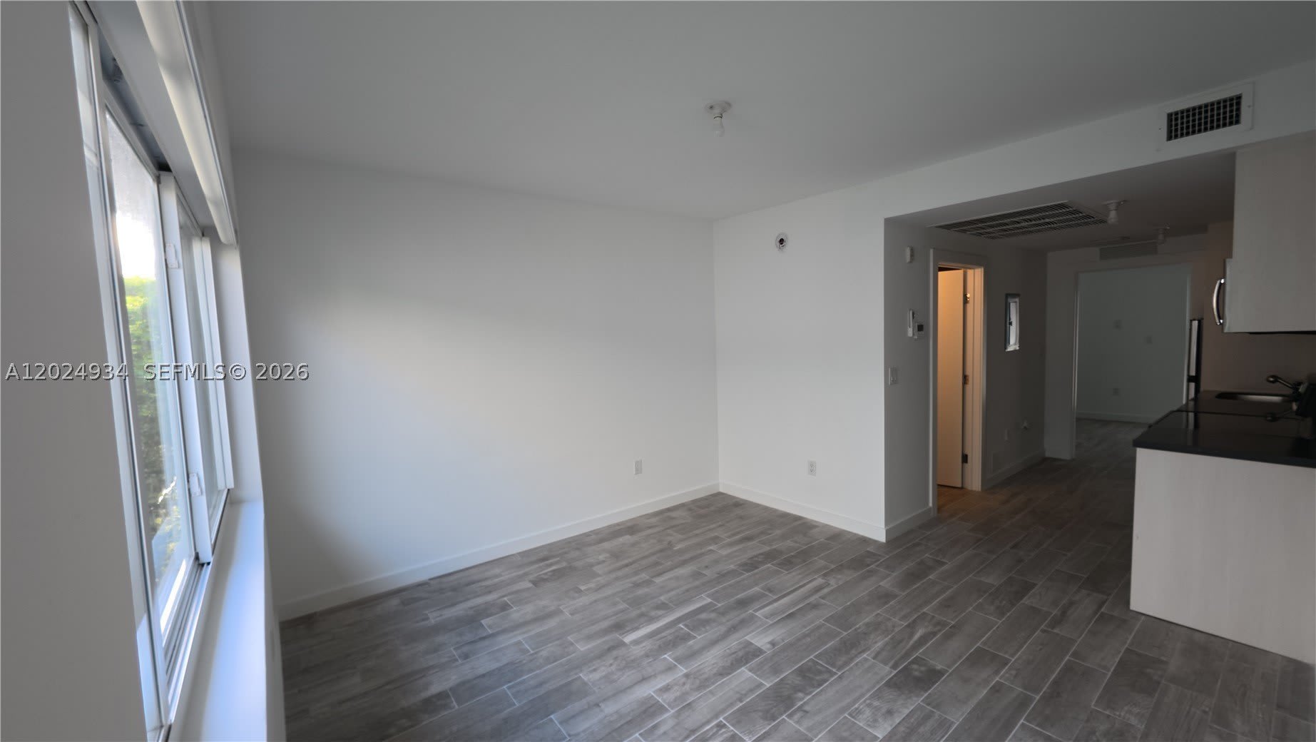 1035 Euclid Ave – photo 5