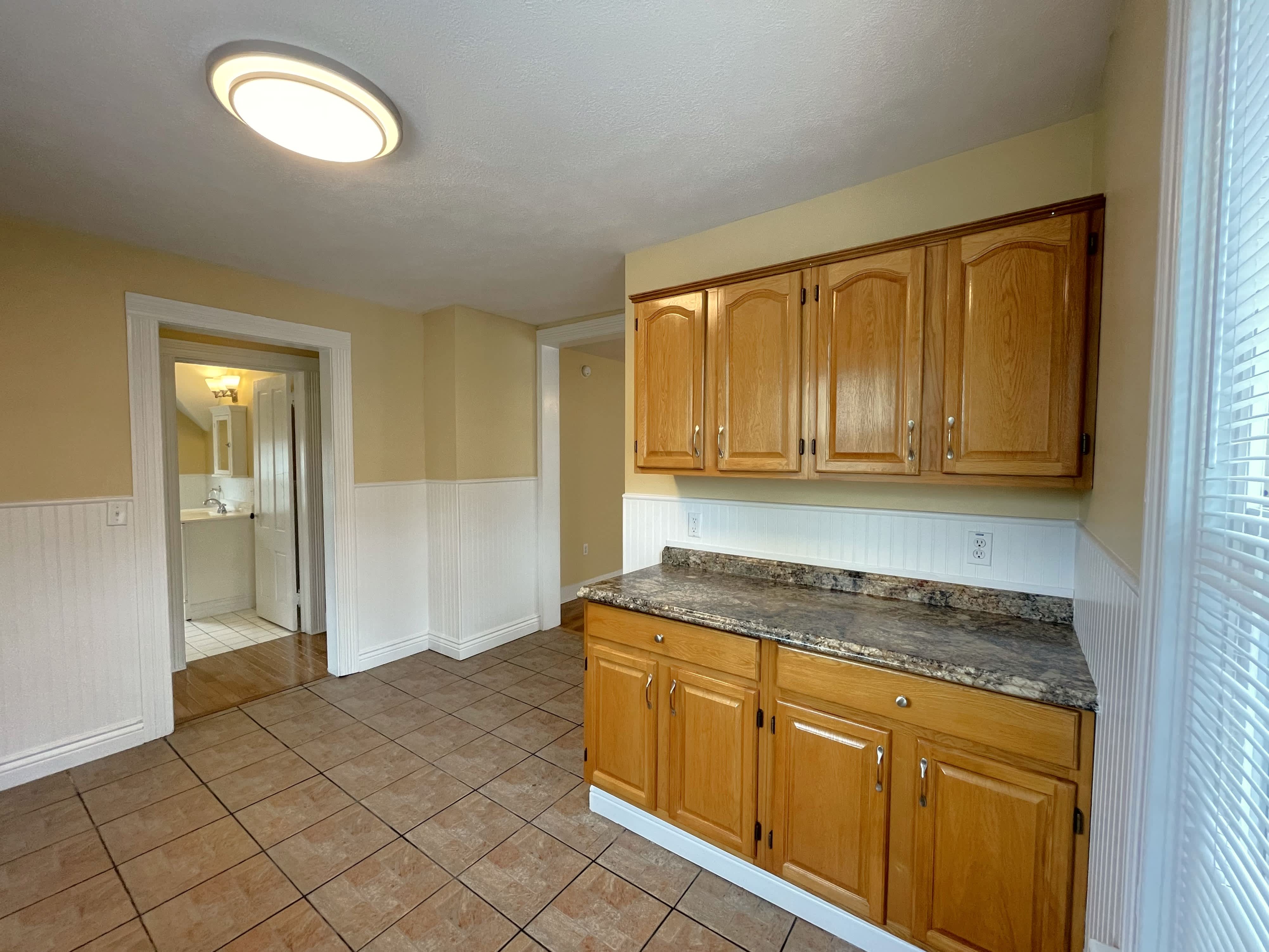 381 W 1St St – photo 4