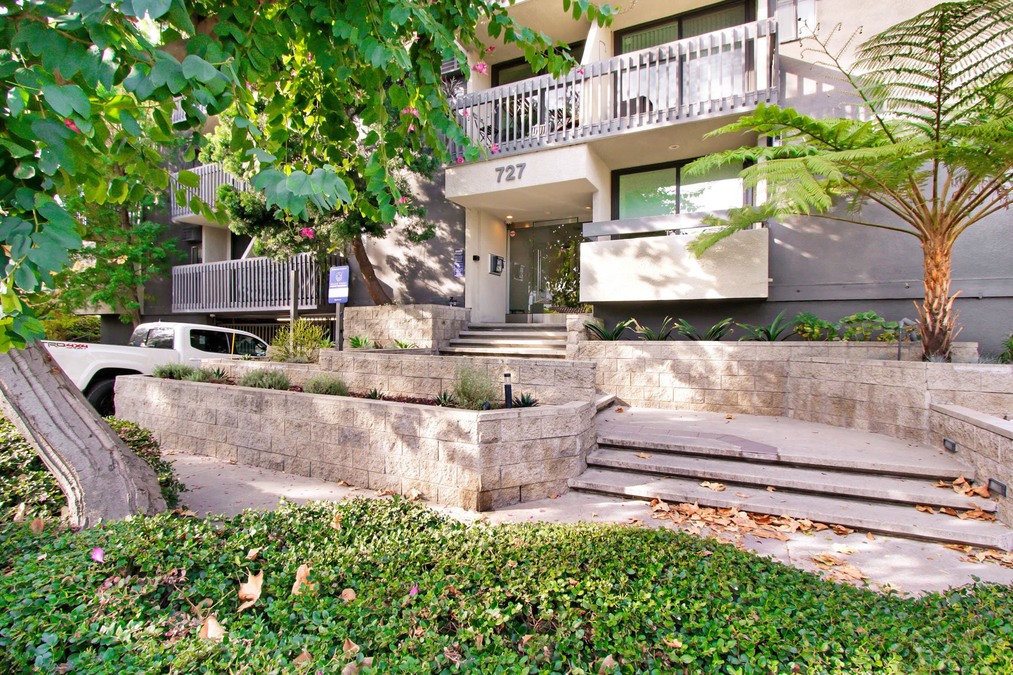 Westbourne Apartments – photo 2
