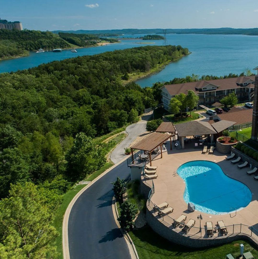 Move In One Month Free Rent On A 13 Month Lease Furnished 2 Bedroom 2 Bath Executive Apartment On Table Rock Lake Branson Mo – photo 4