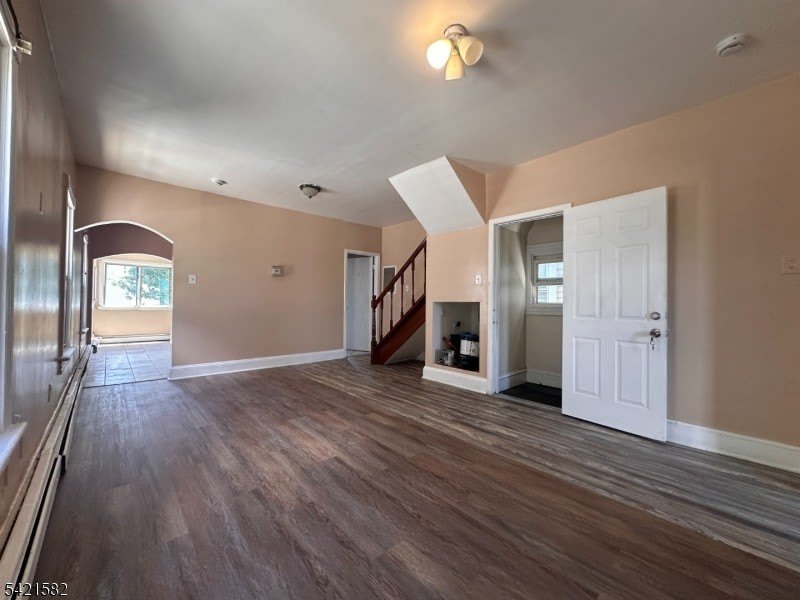 748 Trumbull St – photo 2