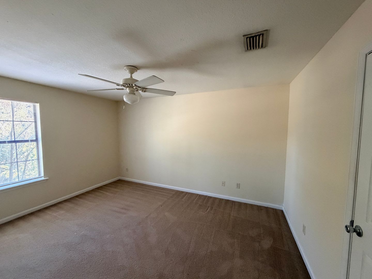 SIGN TODAY HALF OFF YOUR SECOND MONTH'S RENT 2 Bedroom 2 Bath Apartment Minutes from VSU – photo 3