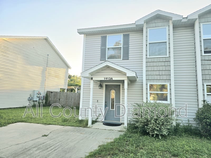 1913 Laurel Ave – photo 1