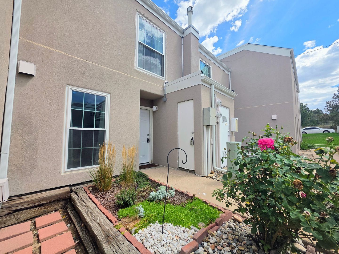 Utilities Included! Charming 2-Bed, 2-Bath Condo in Colorado Springs – photo 3