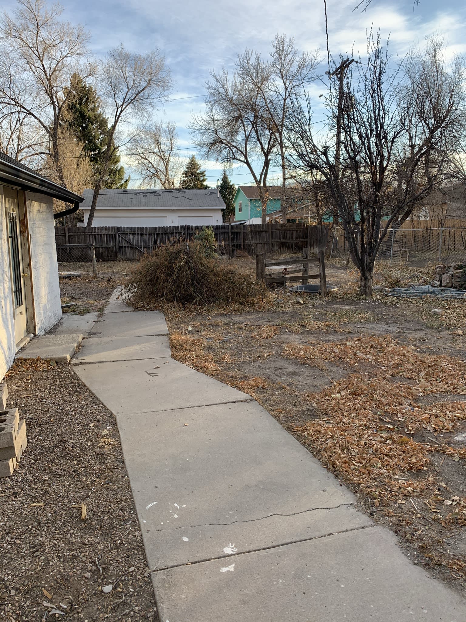 635 E Maple St – photo 3