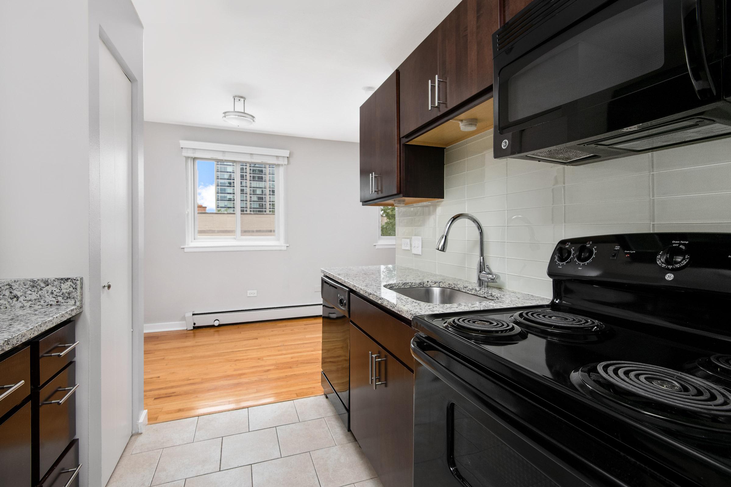 Reside At 2727 – photo 4