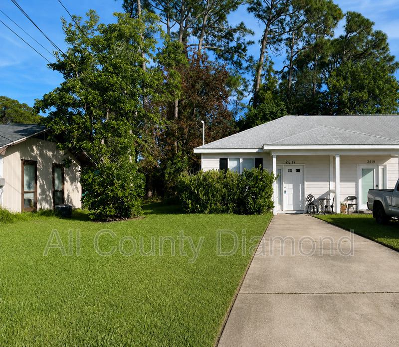 2617 Cypress Street – photo 2