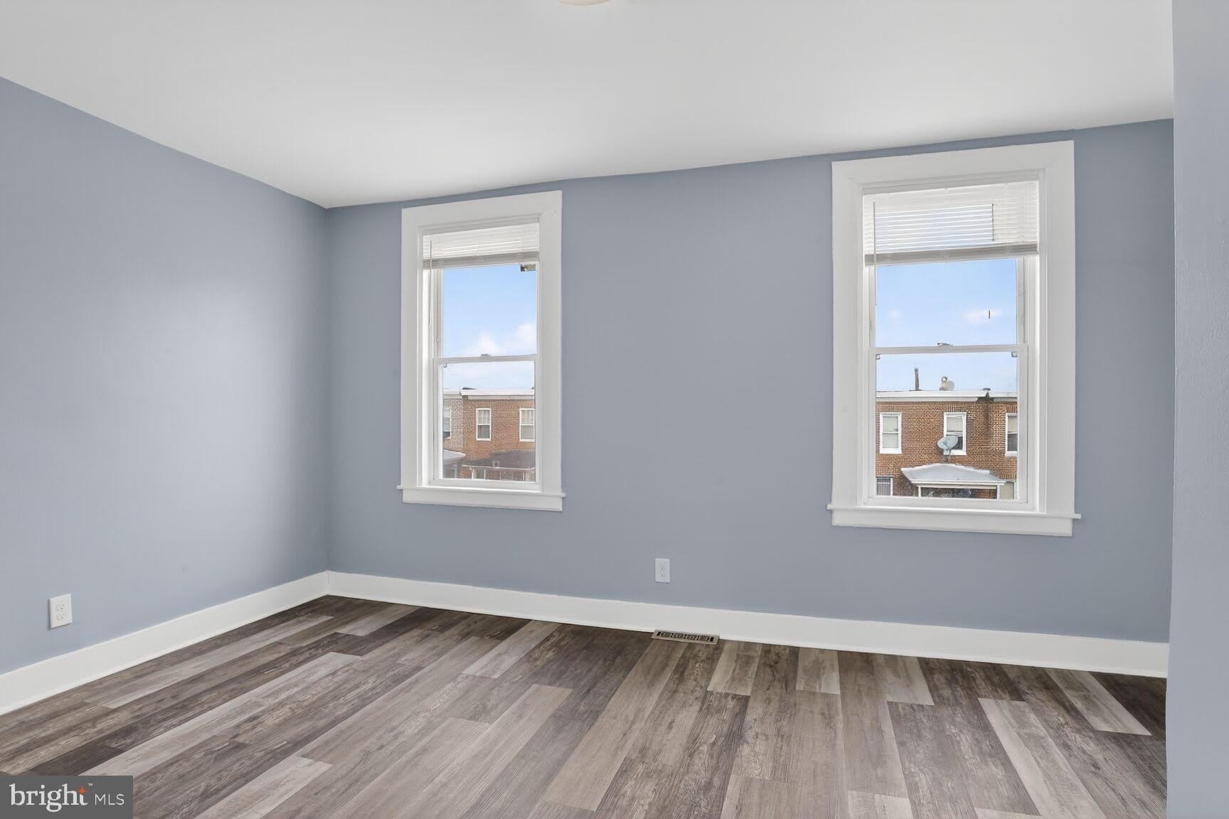 3335 Lyndale Avenue – photo 5
