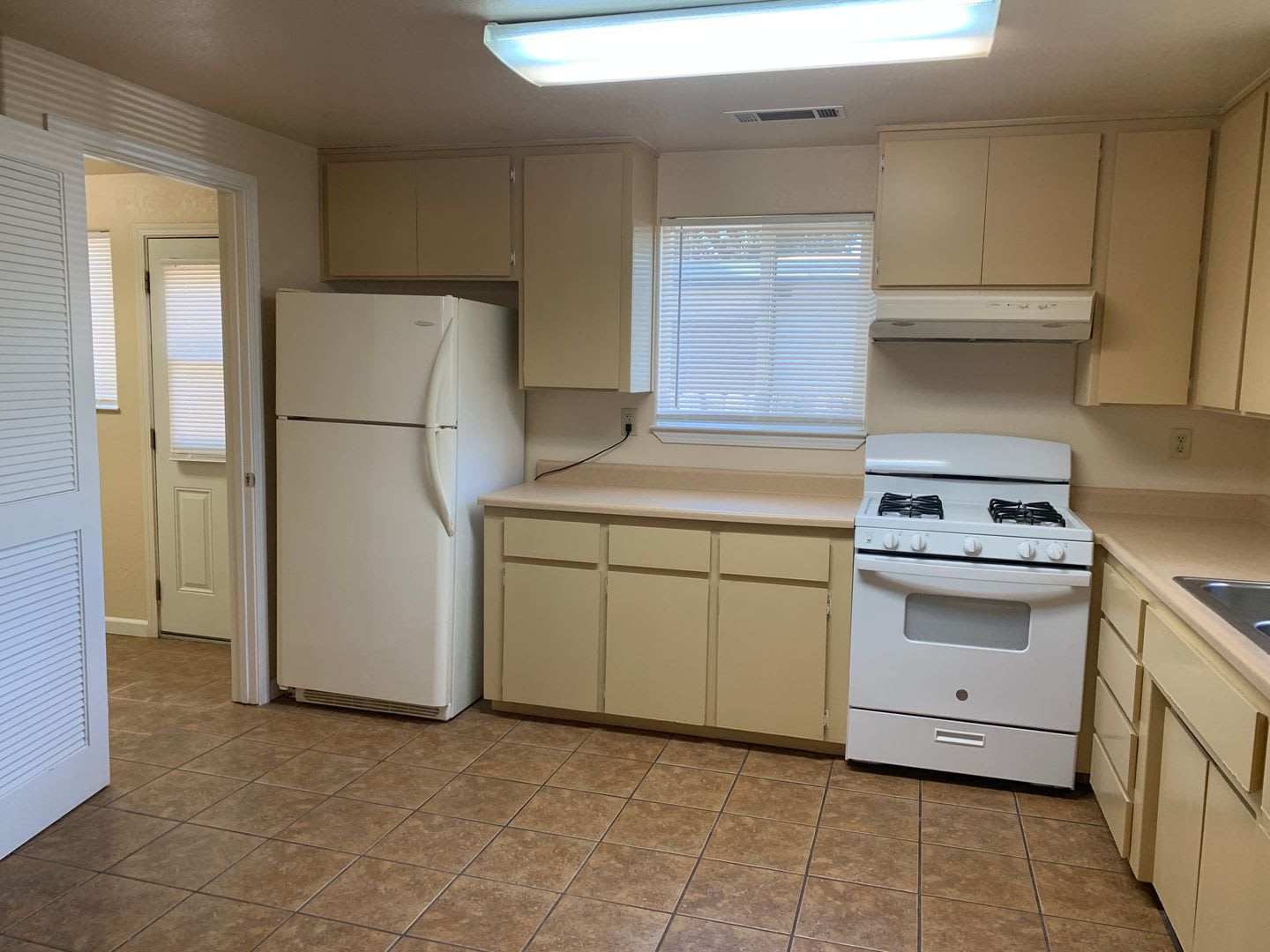 3 bed / 2 ba house – photo 4