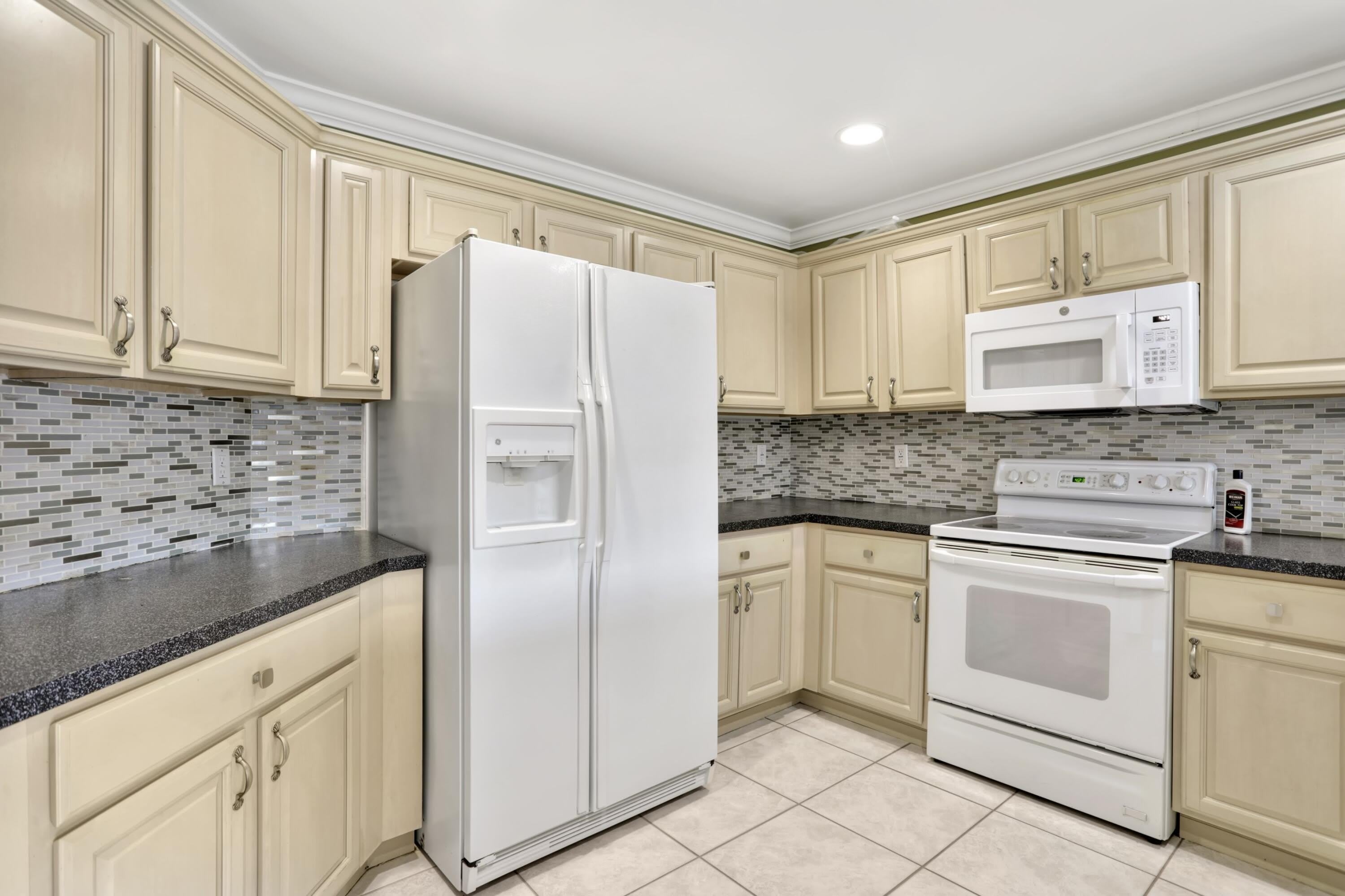 4066 Crescent Creek Street – photo 3