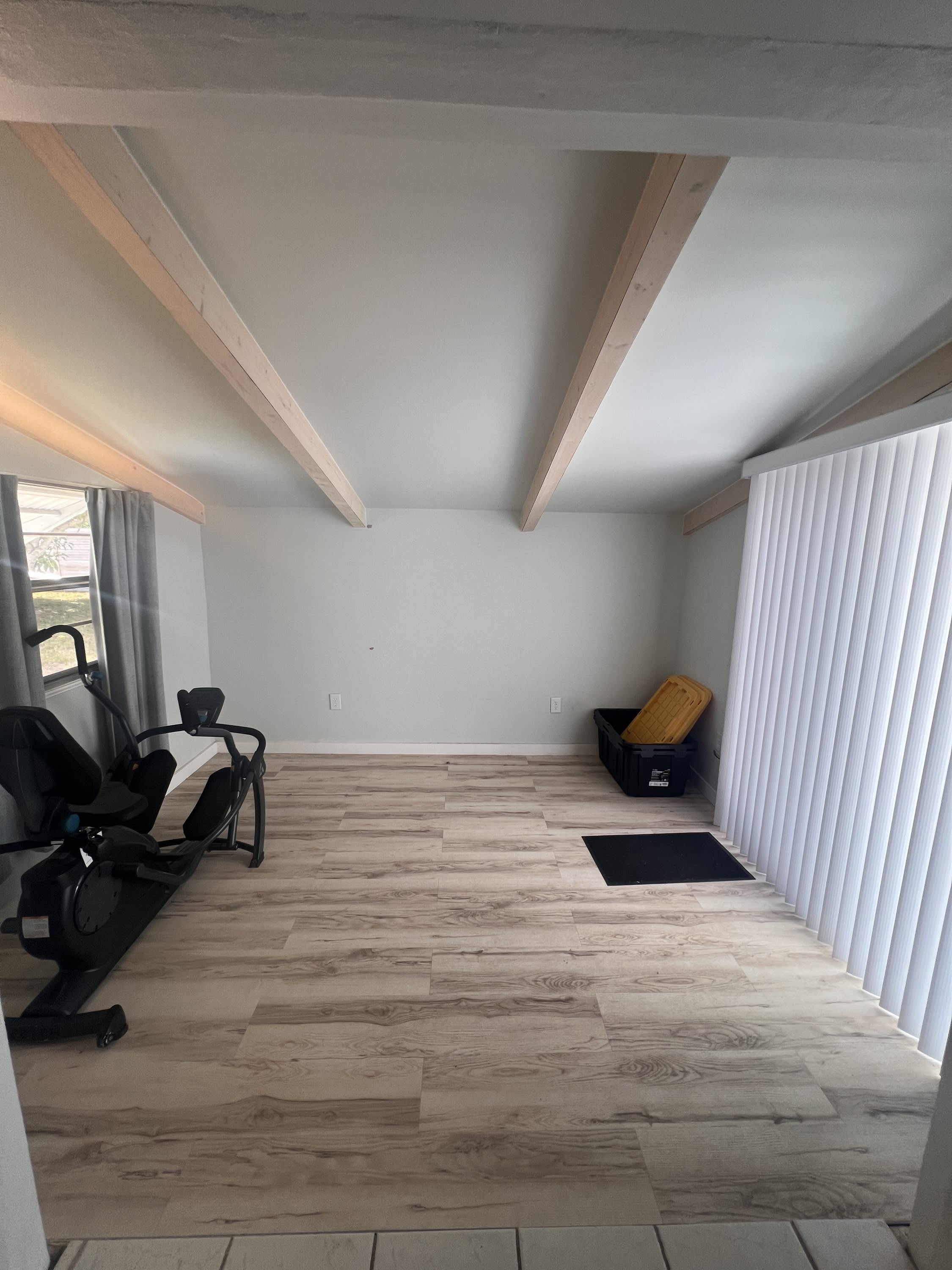 2407 Lakeview Drive – photo 2