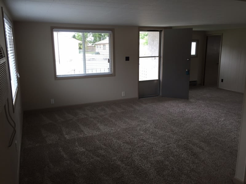309 Robert Ave – photo 2