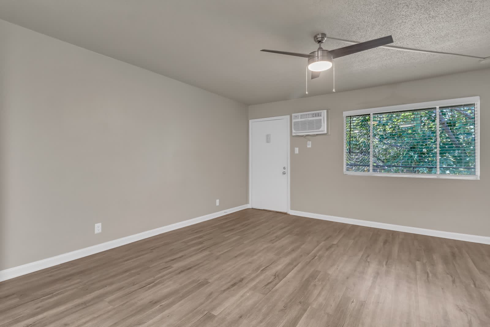 Prime Utsa Area Condo Rental Stylish 1Br Near La Cantera The Rim – photo 4