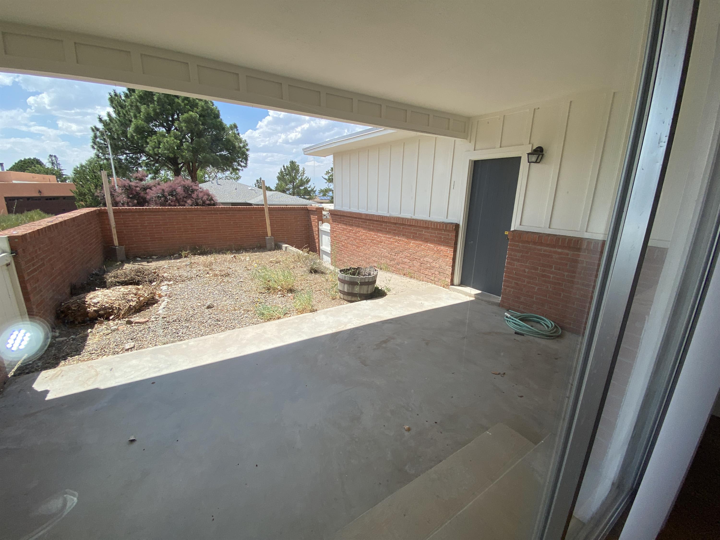 901 Santa Ana Avenue Southeast – photo 4