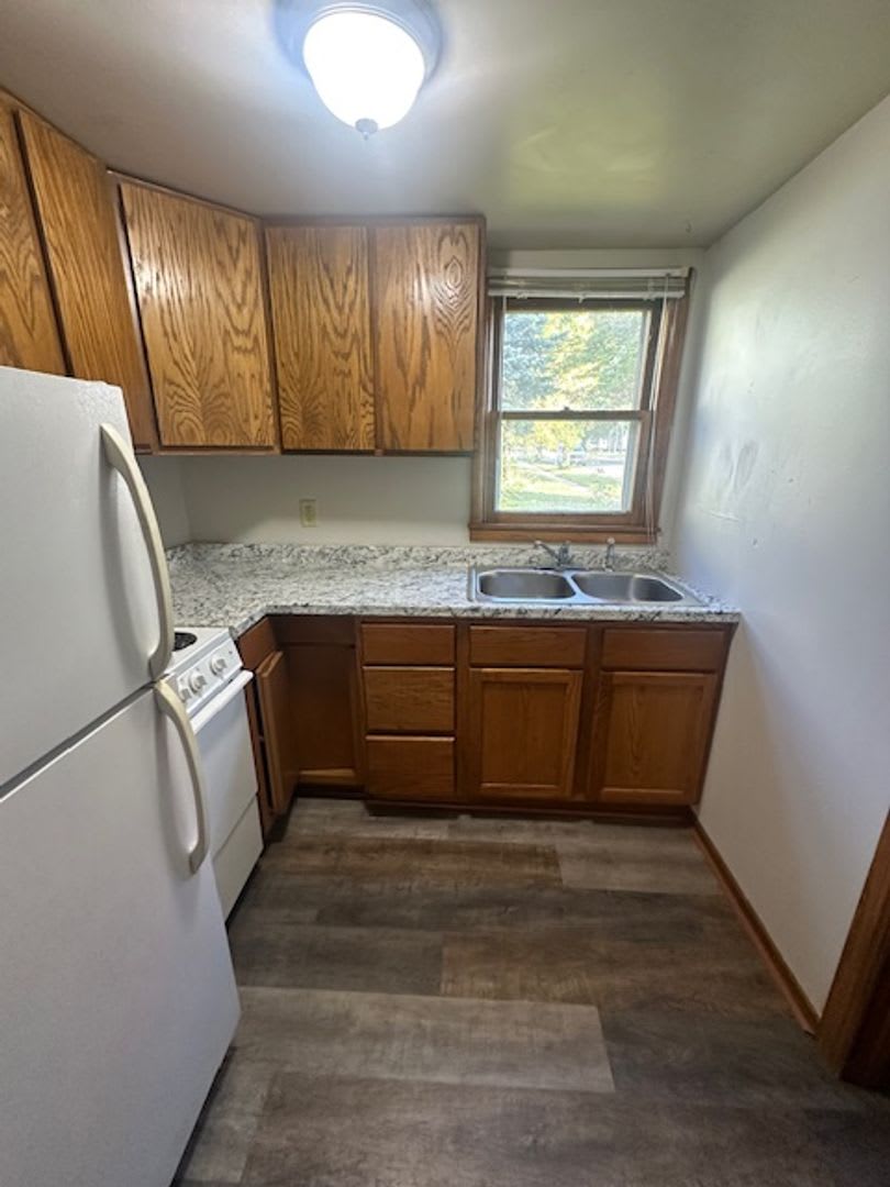 1 Bed, 1 Bath Apartment – photo 2