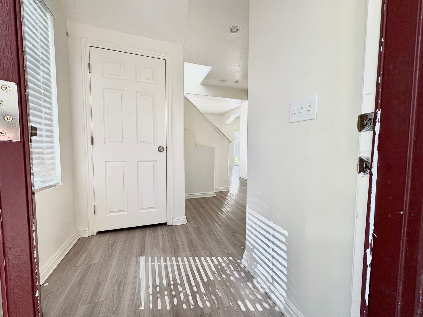 Spacious 3 Bed Townhome In West Valley City With Gated Yard Garage Pool – photo 2