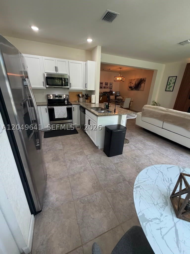 3409 W 104Th Ter – photo 3