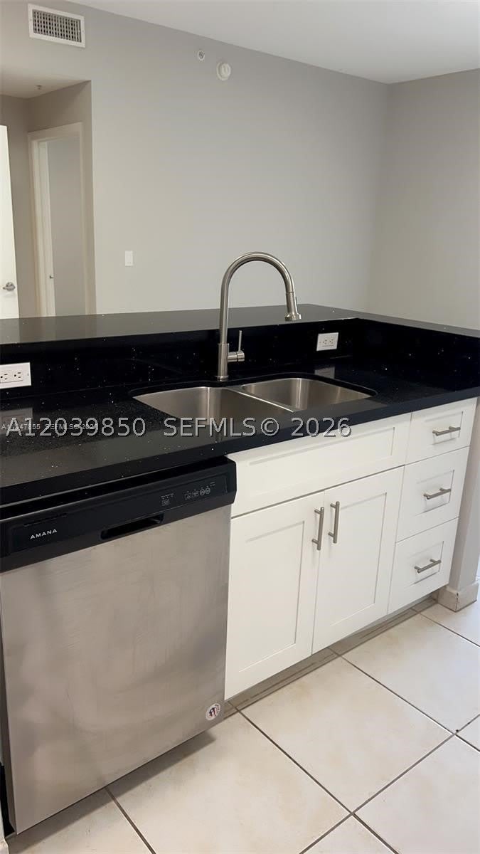 7350 Nw 114Th Ave – photo 2
