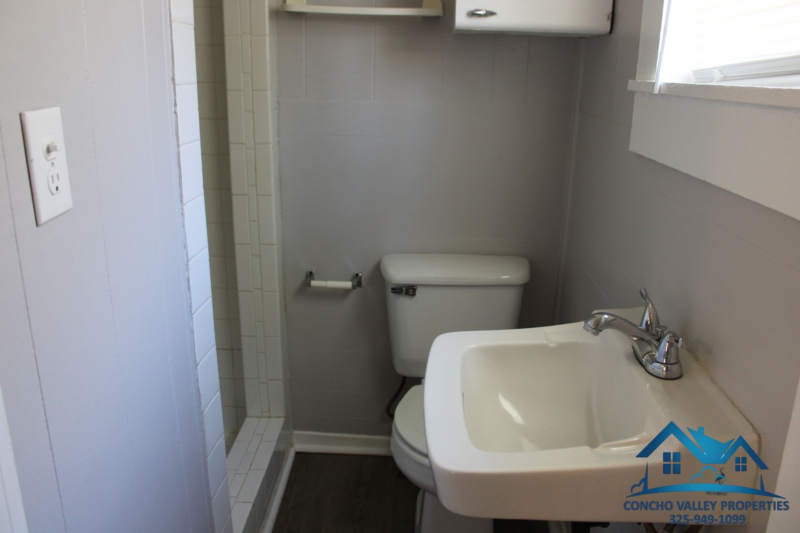 For Rent – photo 1