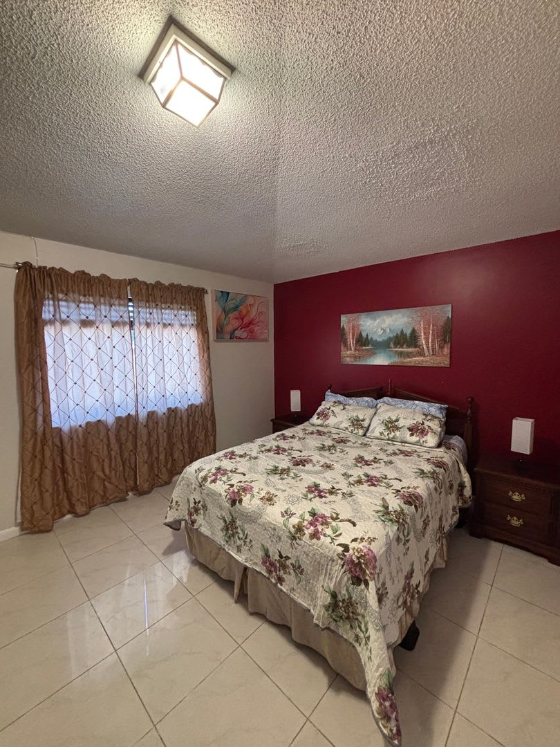 Charming 3BR House in Homestead – photo 3