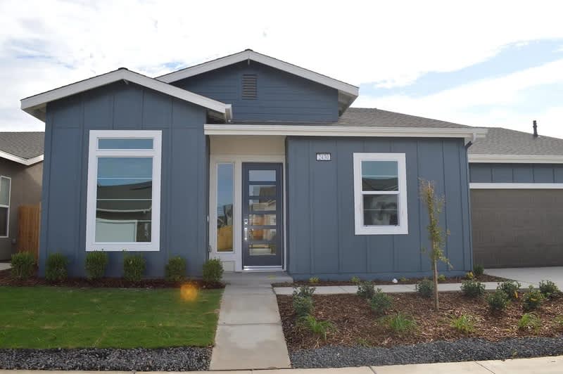 2430 Bastidas Drive – photo 1