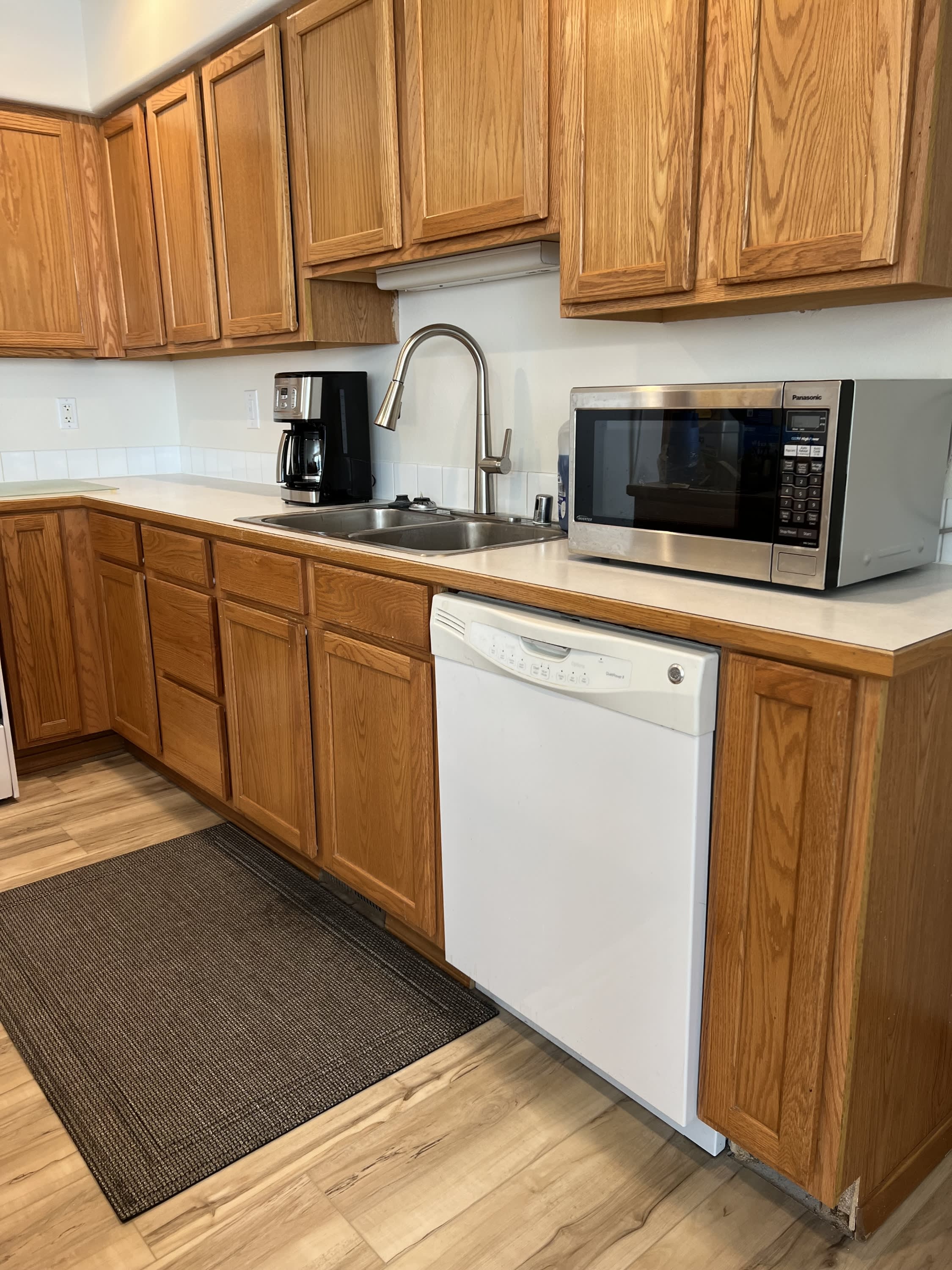 1310 South Skyline Drive – photo 2