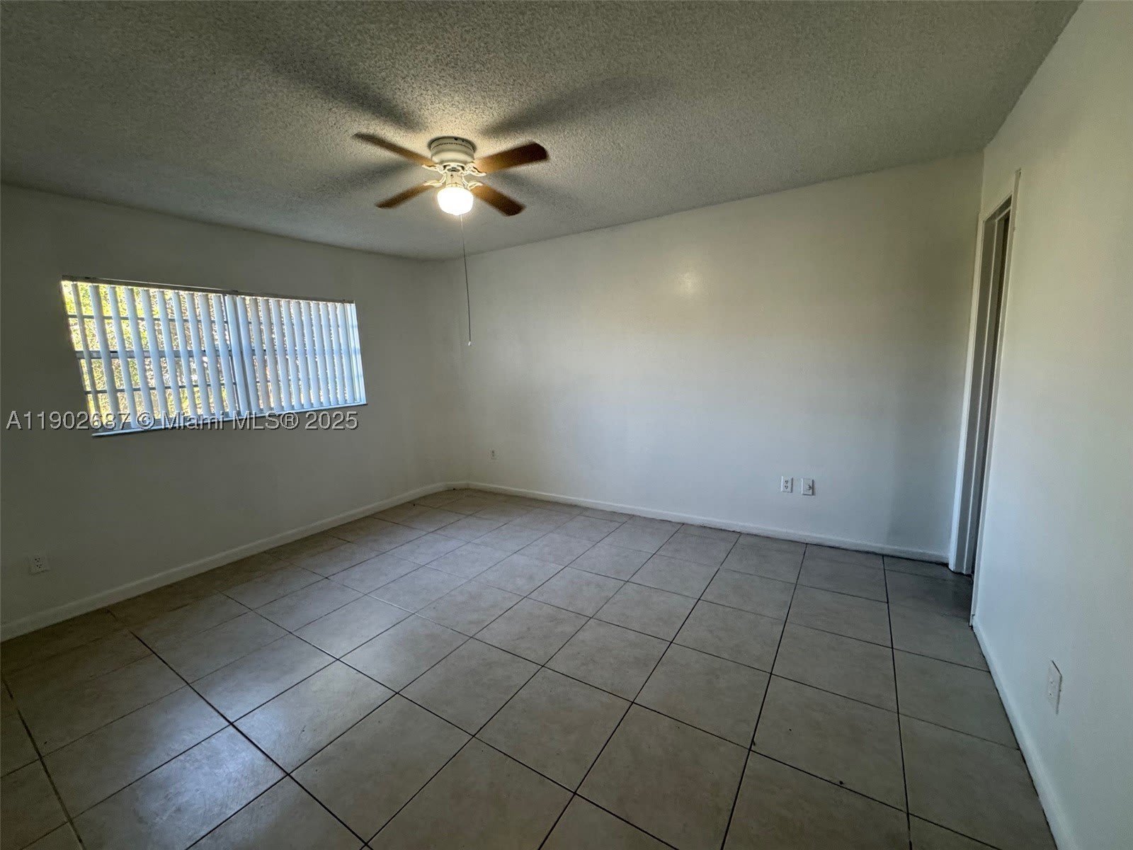 1503 NW 207th St – photo 3