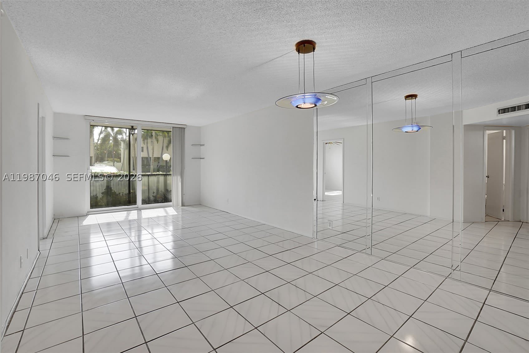 5431 NE 25th Ave – photo 5