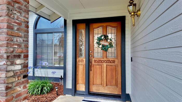 102 Davis Court – photo 2