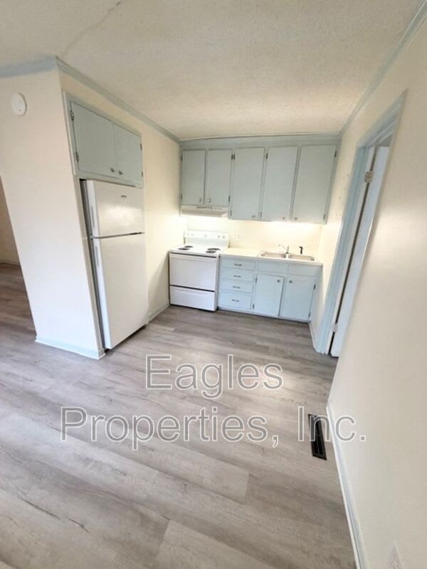 2803 Warrick Circle – photo 2