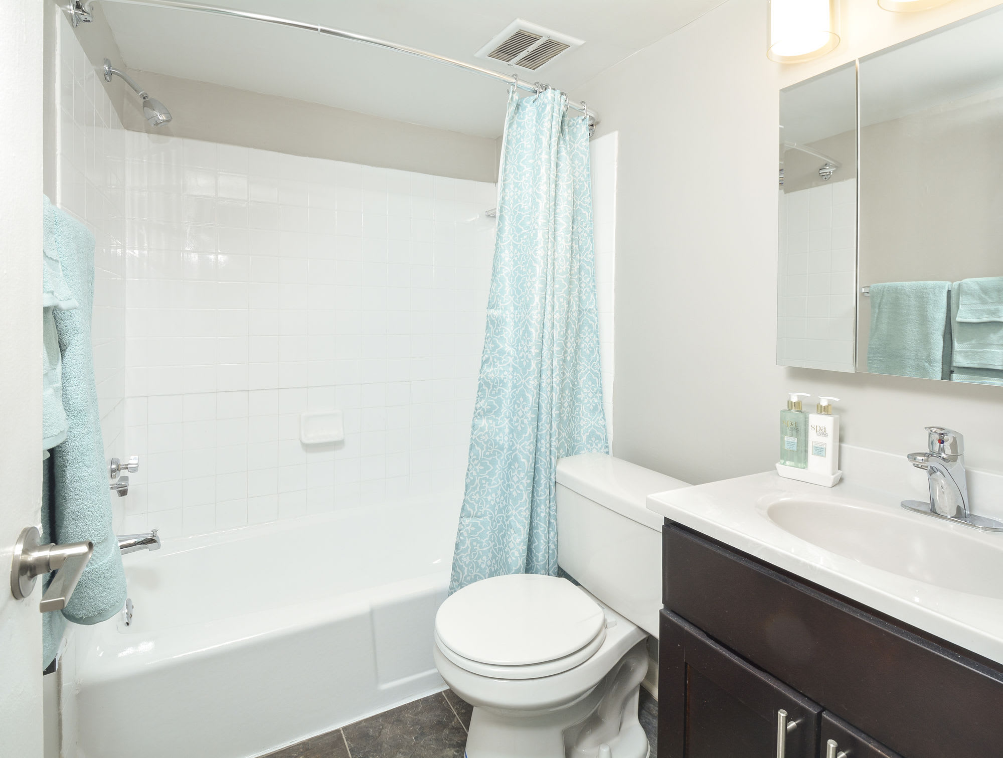 The Lockwood Apartments – photo 2