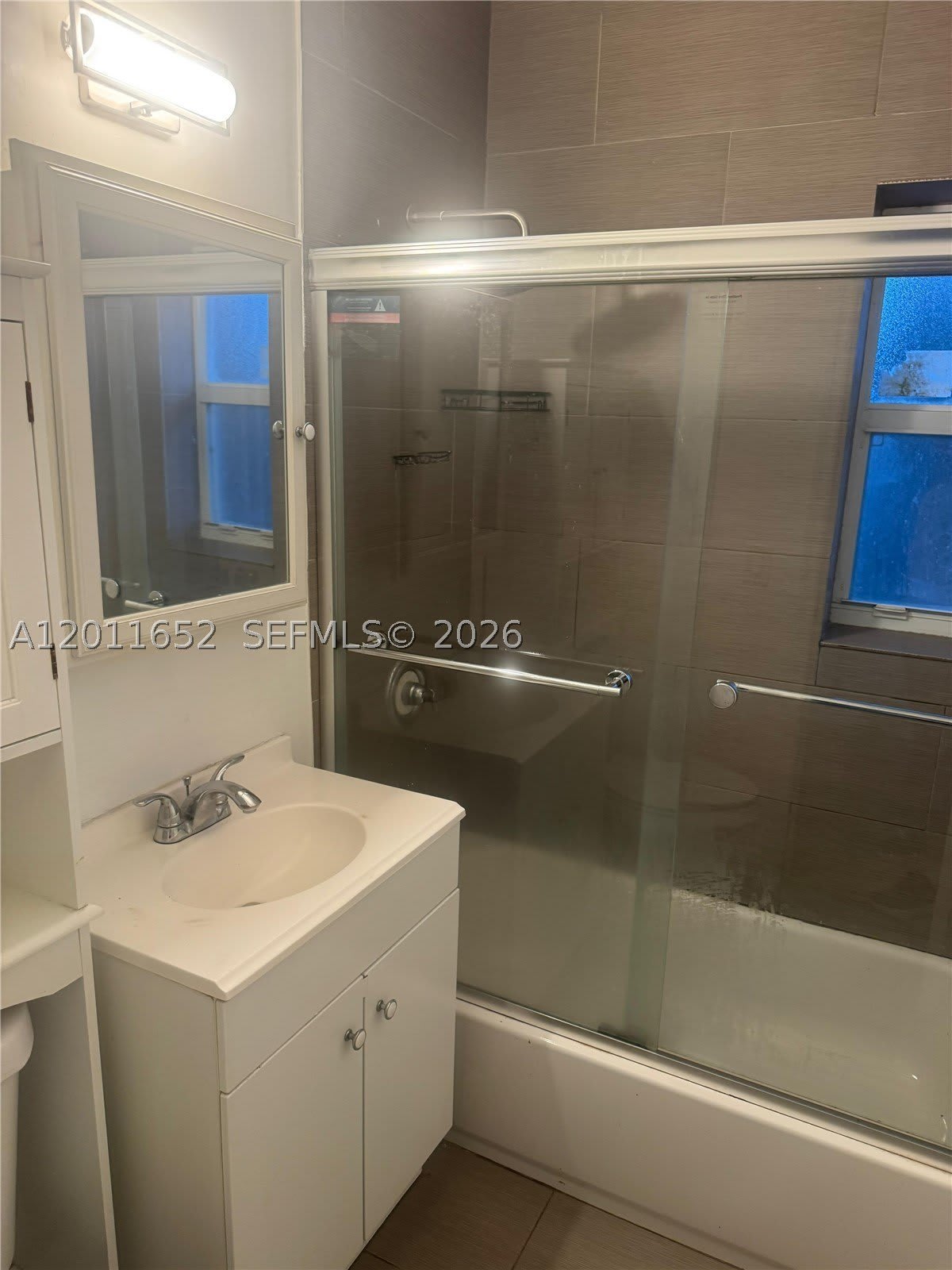 411 NW 106th St – photo 5