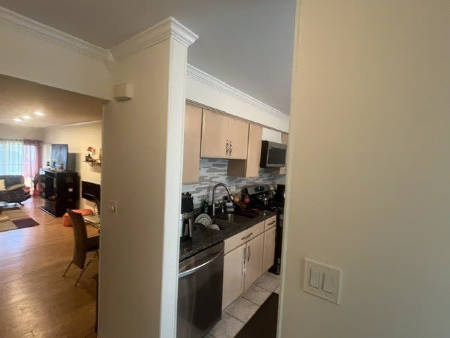 1002 Hidden Lake Drive – photo 4