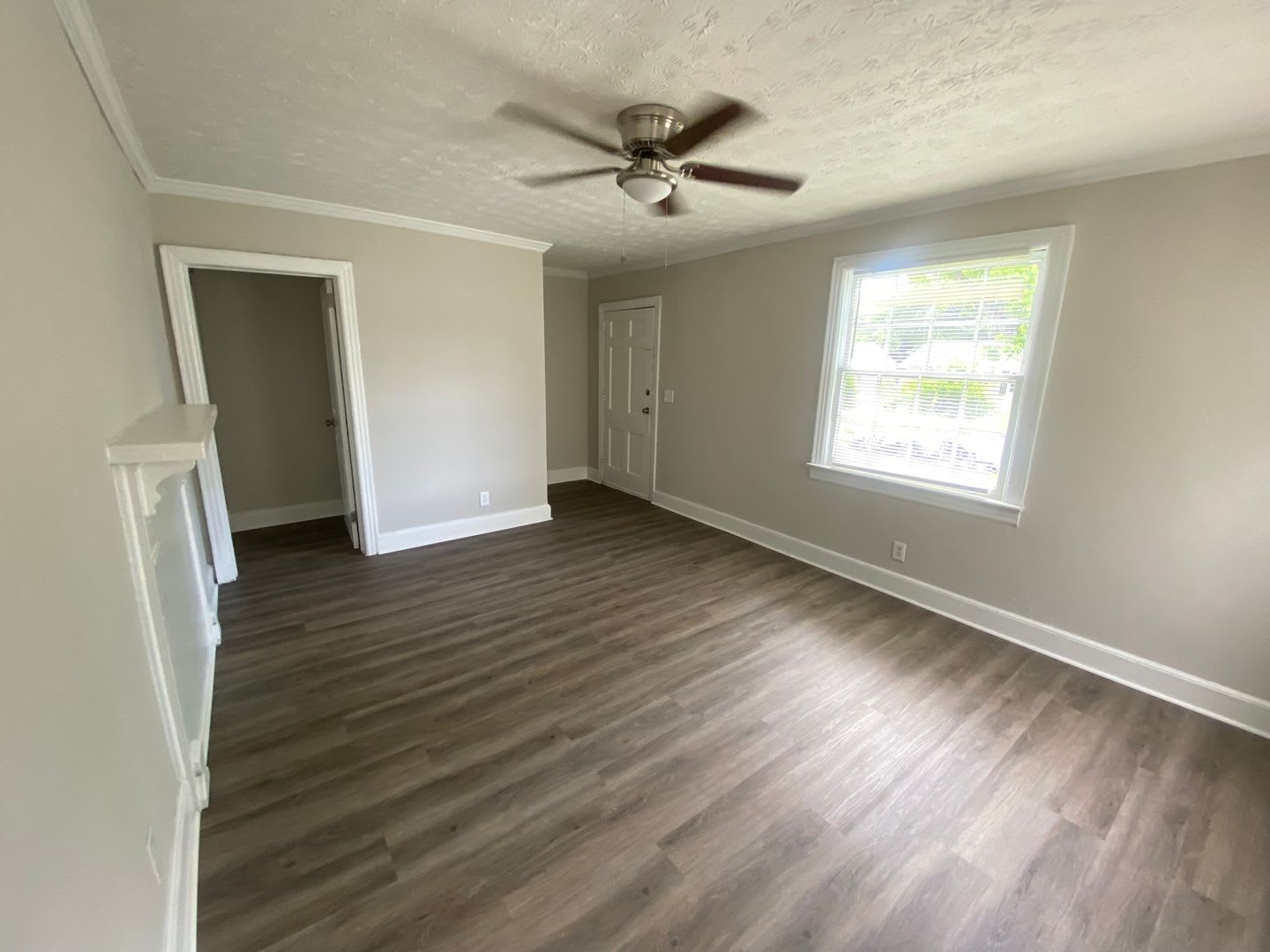 **2 Bedroom / 1 Bathroom **Plus Bonus Room**Home for Rent in Midtown Columbus, GA*** – photo 3