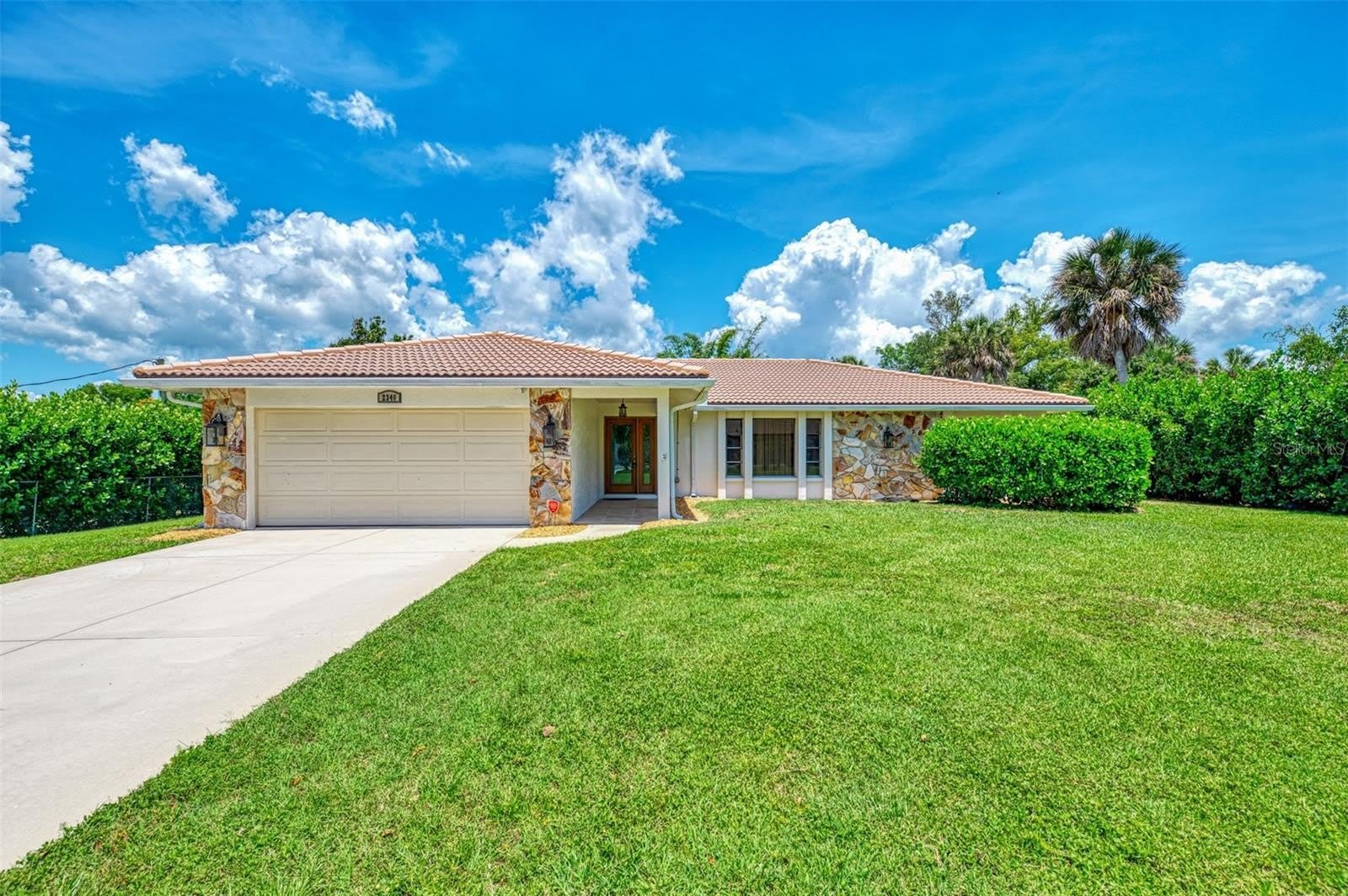 2340 PALMETTO Street – photo 1