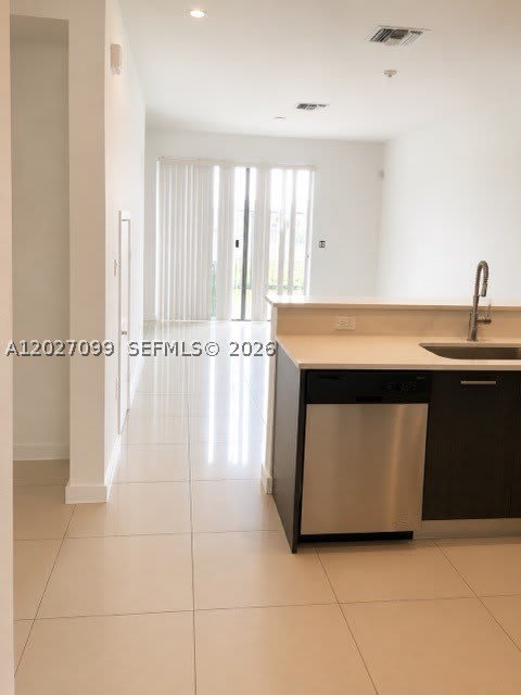 1370 NW 34th Way – photo 2