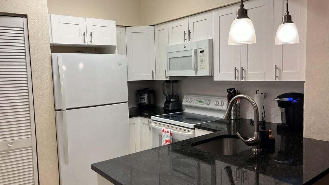 621 Cypress Lake Boulevard – photo 2