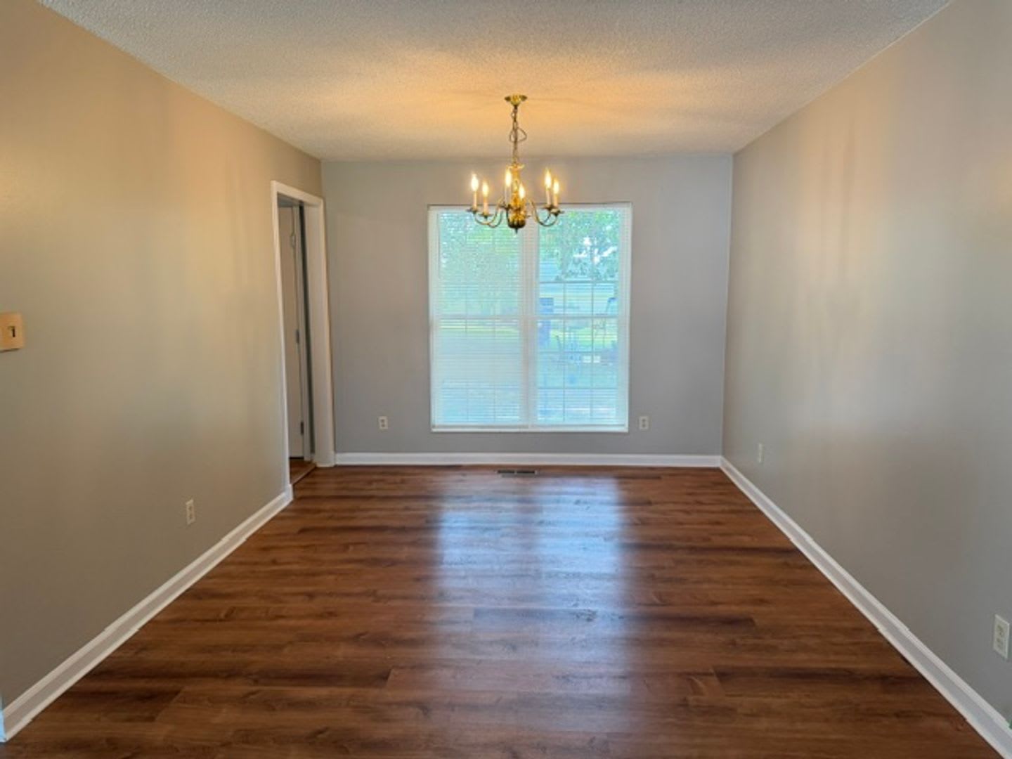 2 Bedroom 1 Bath Duplex, will allow a small dog – photo 4