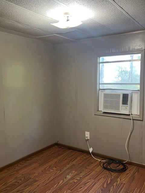 1080 Enoch Lane (840 SF) – photo 2