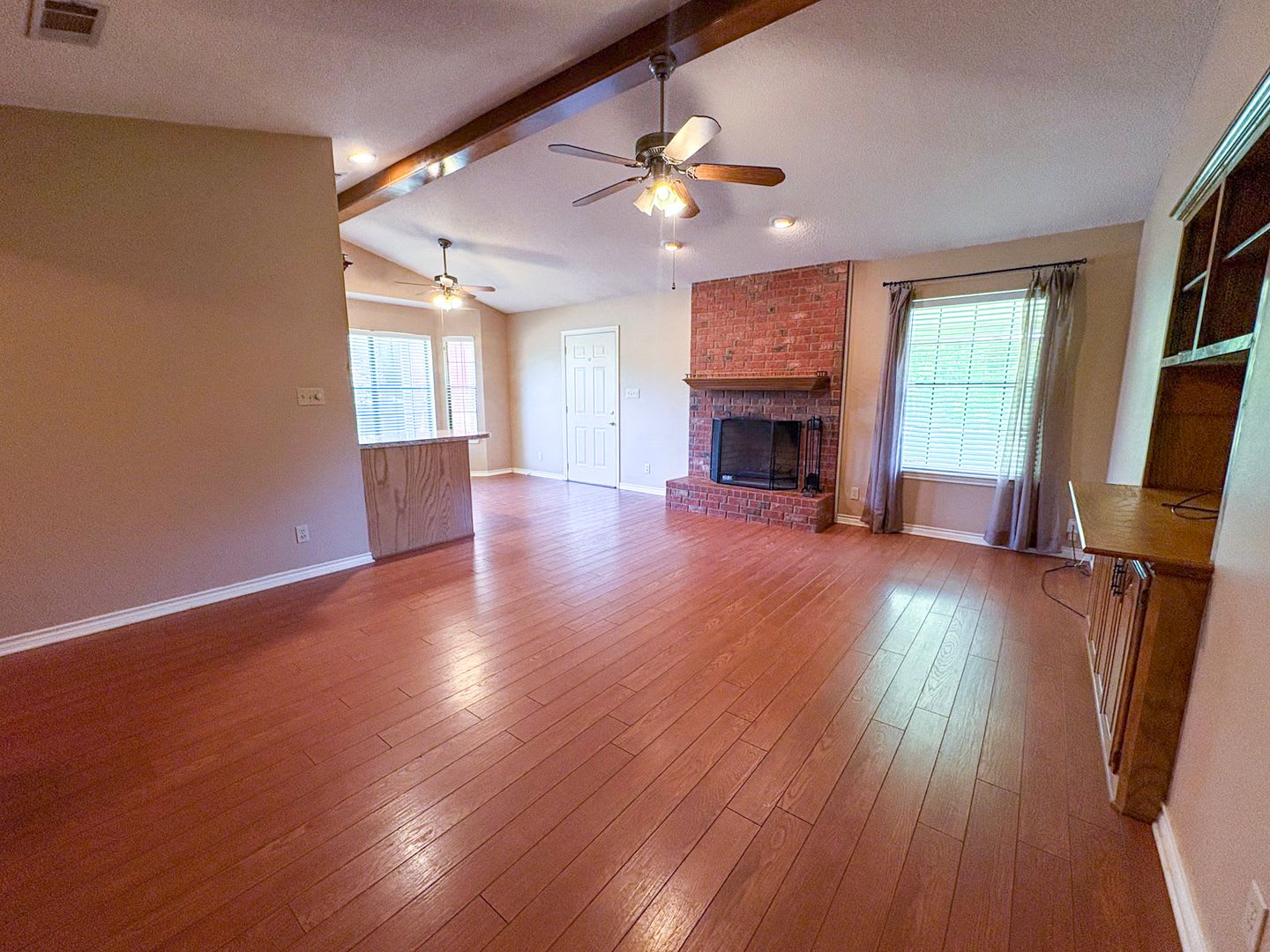 3 Bed 2 Bath on 2 Acres in Bullard! – photo 2