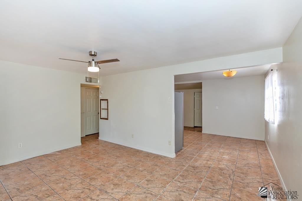 2743 S MESA AVE – photo 5