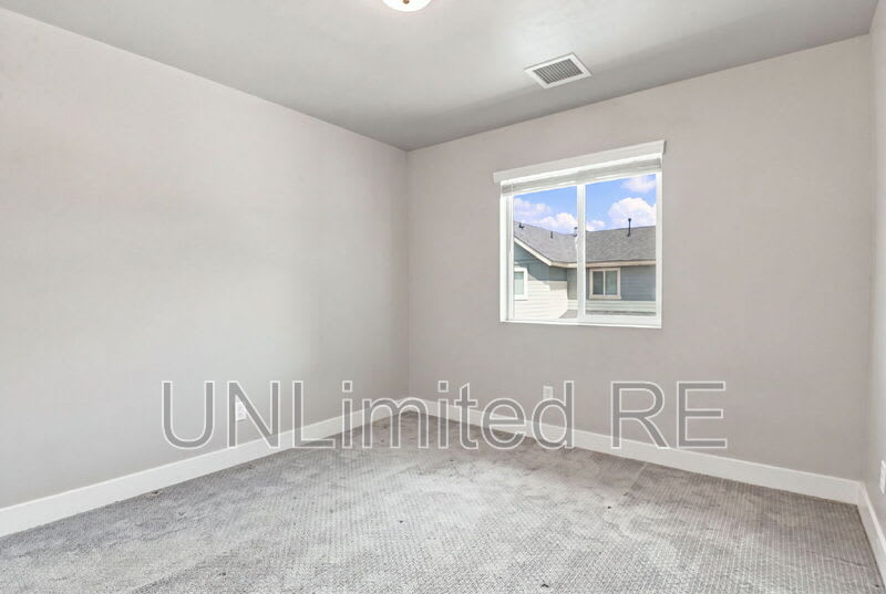 12249 Curtis Ct – photo 2