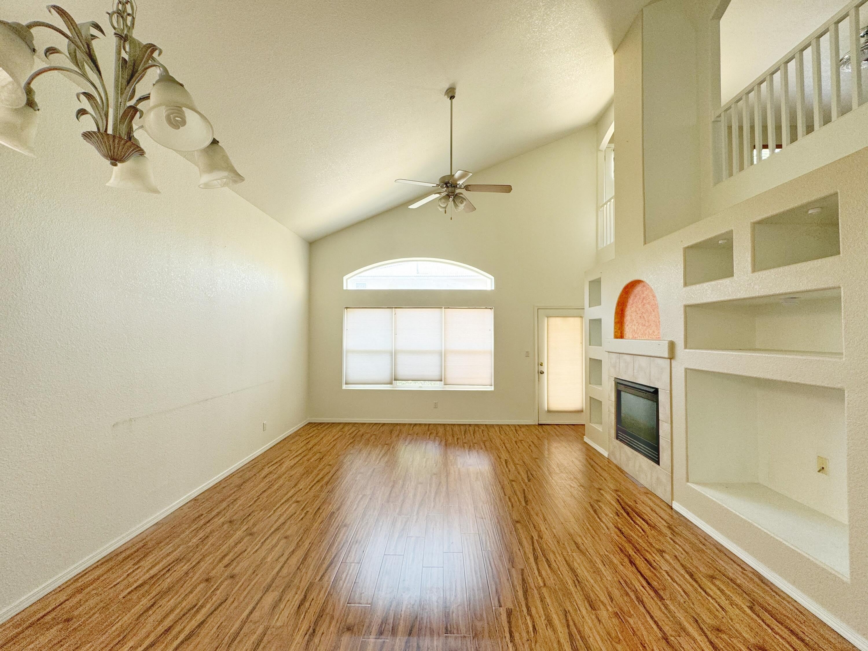 7424 Desert Eagle Road NE – photo 4